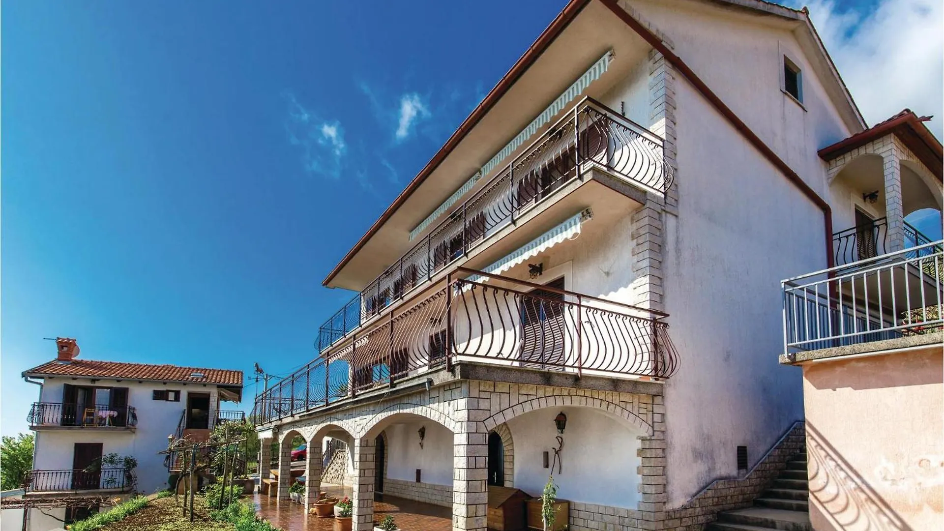2 Bedroom Lovely Apartment In Lovran Kroatië
